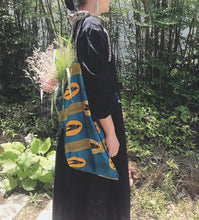 将图片加载到图库查看器,BOTANICAL FLOWER  BAG(つばめ)