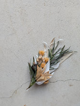 Load image into Gallery viewer, New!  ハットコサージュ（white×green）
